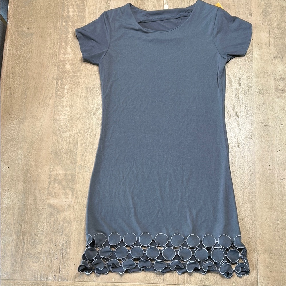 Chic Gray Short Sleeve Dress with Circle Hem